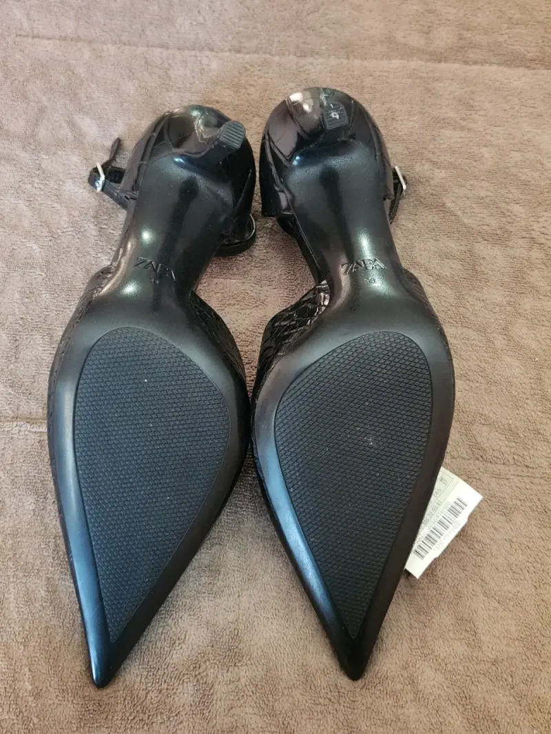 Zapatos de Tacón Negro Zara con Estilo Cocodrilo - 3