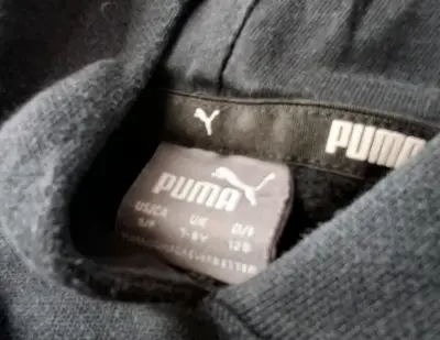 Polerón con capucha Puma negro para niños - miniatura 2