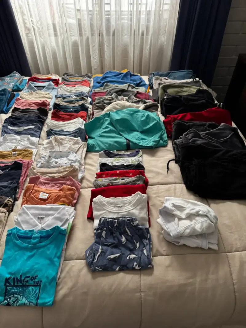 Lote de ropa infantil variada para niño talla 4 - 2