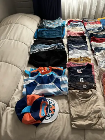 Lote de ropa infantil variada para niño  talla 4 - miniatura 3