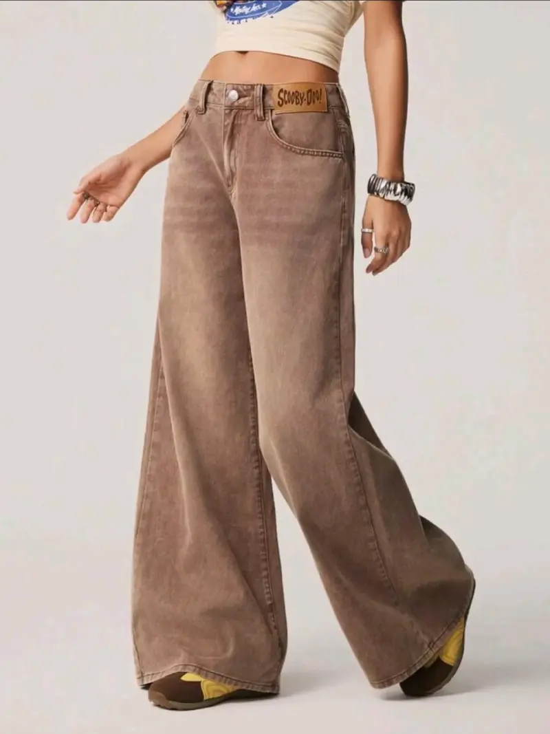 Jeans anchos marrones con diseño de Scooby-Doo - 3