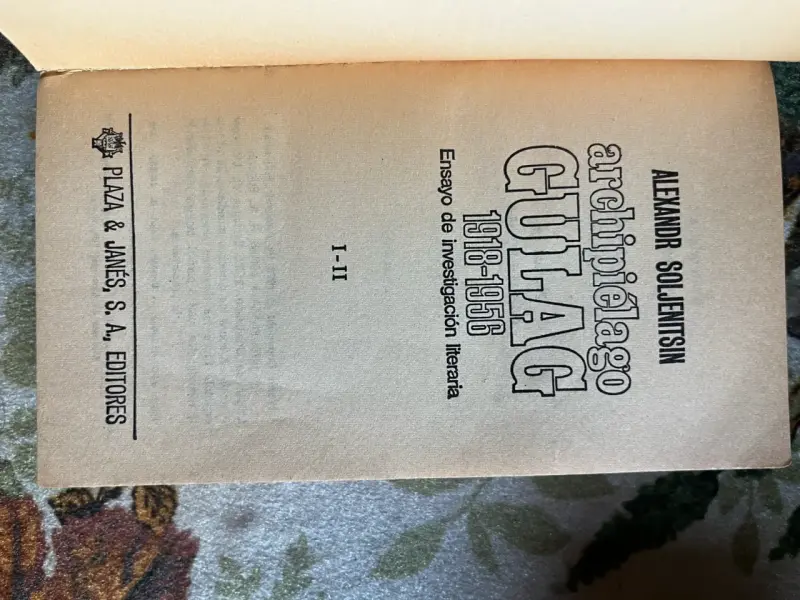 Libro Archipiélago Gulag de Alexandr Solzhenitsyn - 2