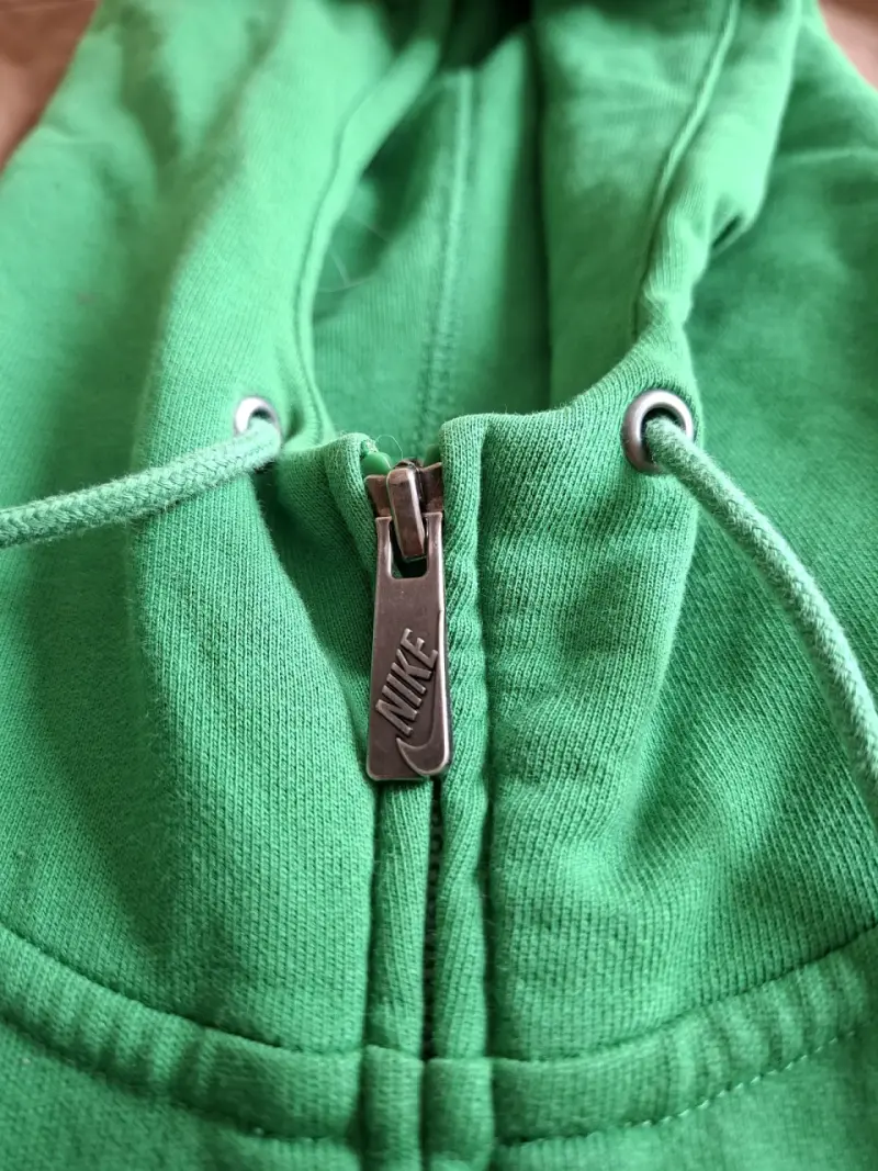Polerón con capucha Nike verde y azul - 2
