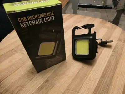 Luz de llavero recargable COB - miniatura 4