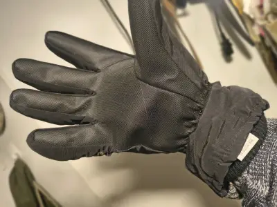 Guantes de esquí impermeables negros - miniatura 2