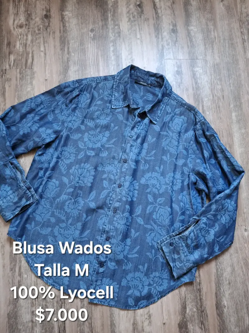Blusa Wados Talla M Azul Floral