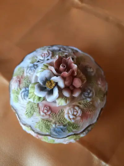 Joyero de porcelana decorativa estilo victoriano - miniatura 6