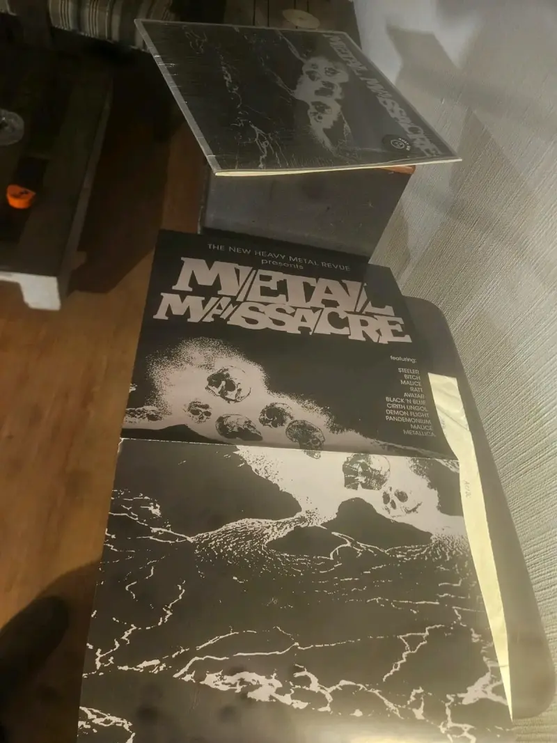 Vinilo Metal Massacre edición Ruby Red - 4