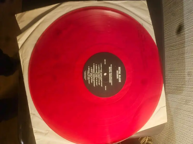 Vinilo Metal Massacre edición Ruby Red - 5