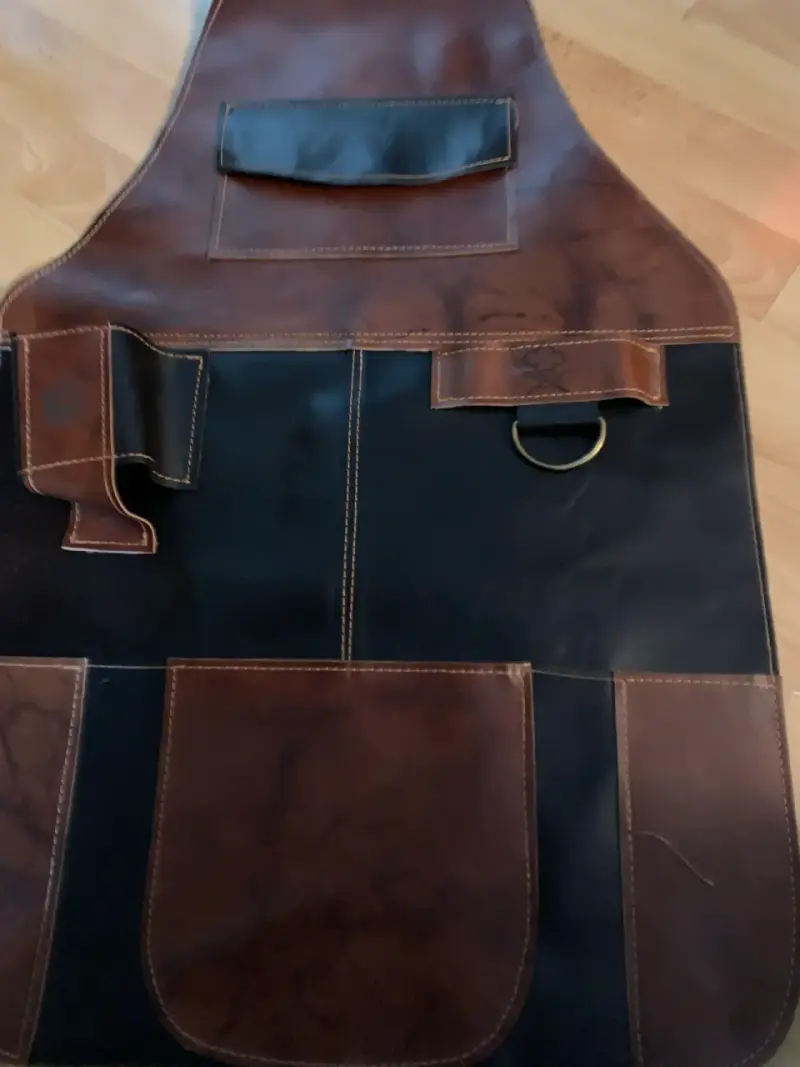 Delantal 100% cuero para cocina o parrilla