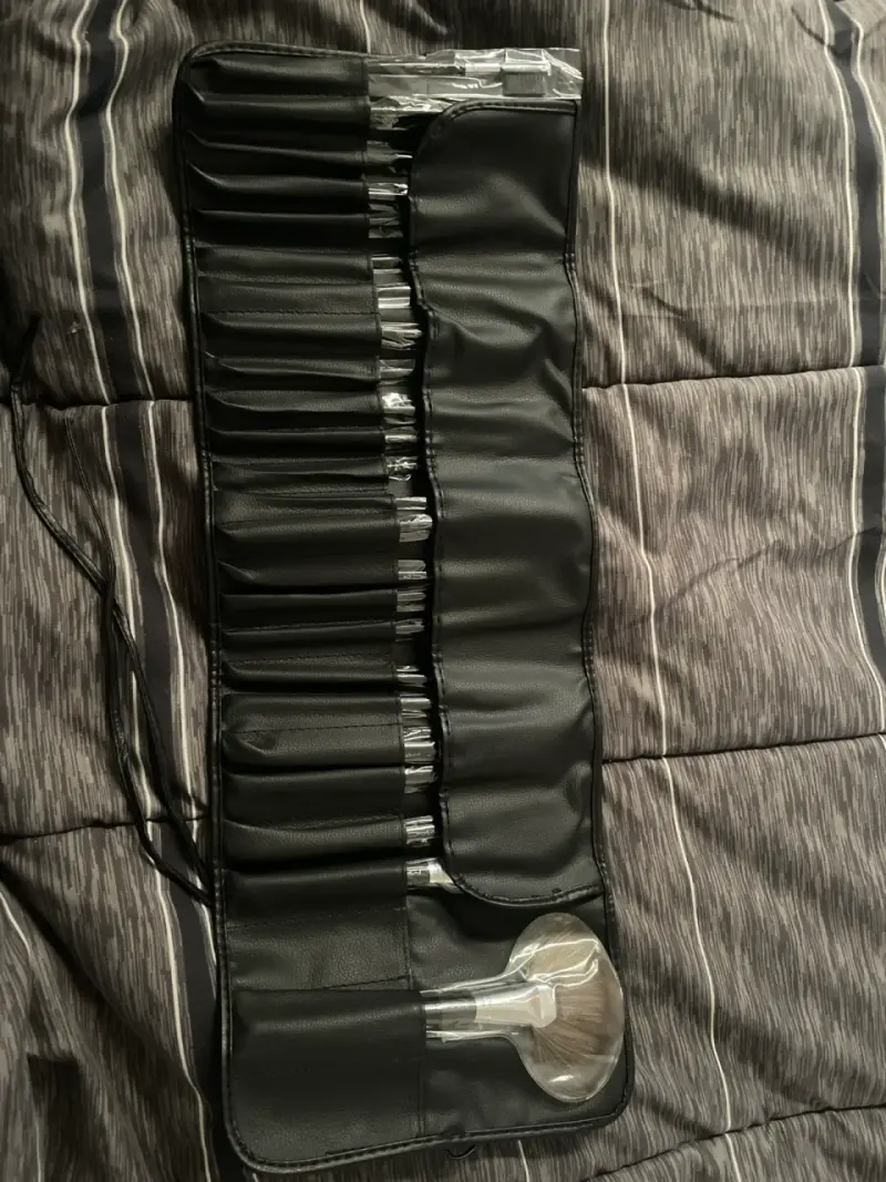 Set de brochas de maquillaje profesional MAC - 4
