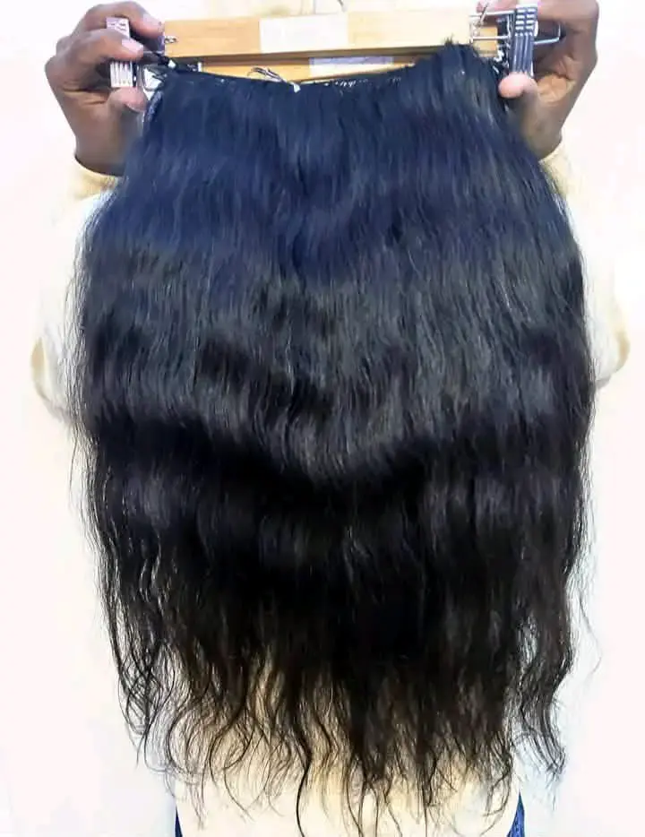 Extensiones de cabello natural negro largo