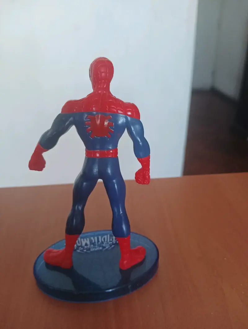 Figura de acción Spider-Man en base - 2