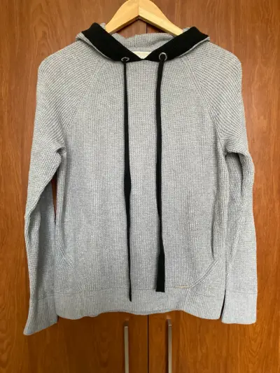 Polerón gris claro con capucha, marca Michael Kors - miniatura 2