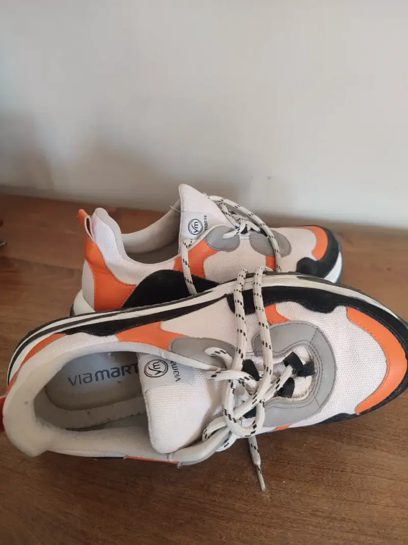 Zapatillas deportivas Via Marte beige y naranjas - 1