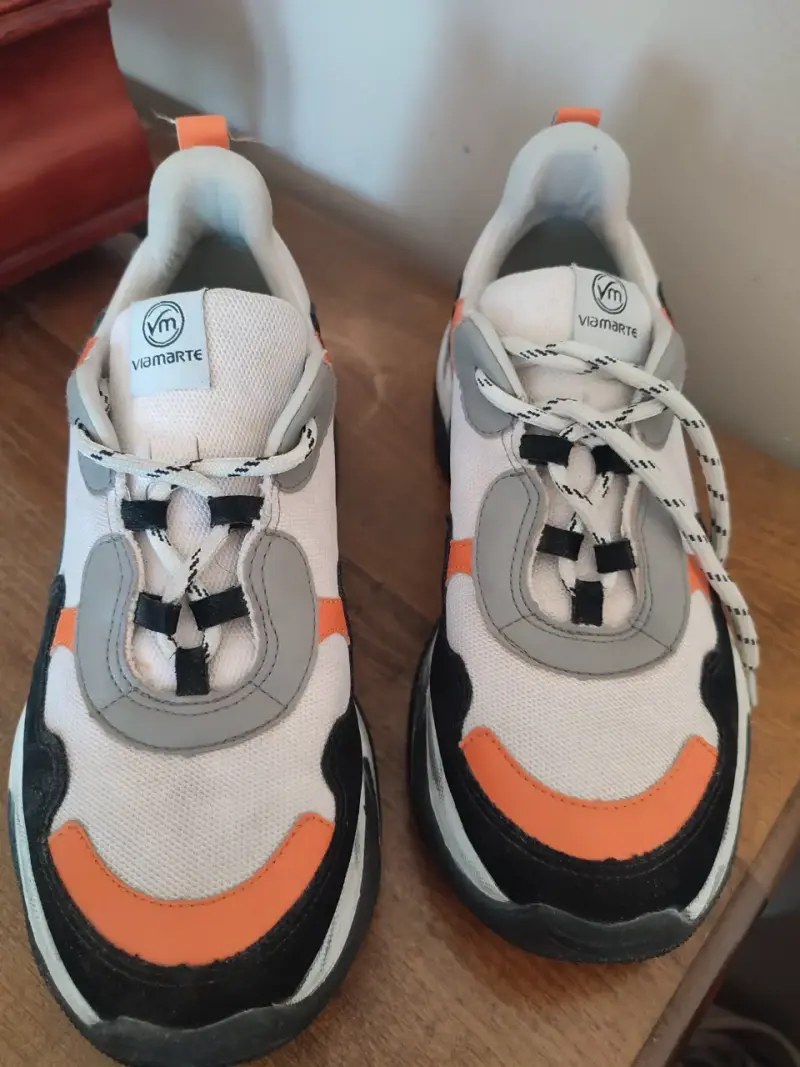 Zapatillas deportivas Via Marte beige y naranjas - 2