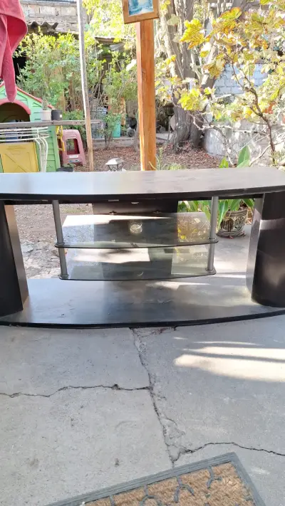 Mueble de TV moderno con esvidrio y otros - miniatura 1