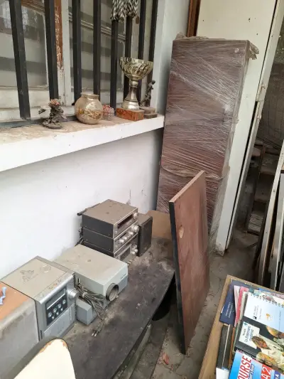 Mueble de TV moderno con esvidrio y otros - miniatura 4