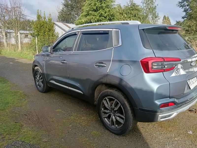 SUV Chery Tiggo 2 en buen estado - 5