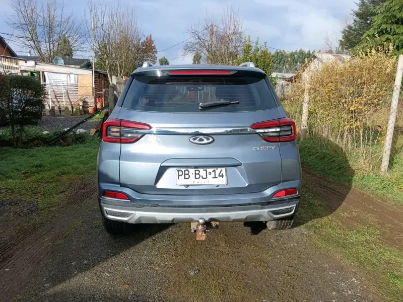 SUV Chery Tiggo 2 en buen estado - 6