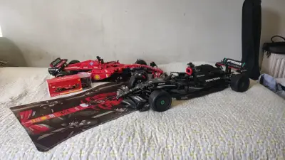 Modelos de autos de Fórmula 1 Ferrari y Mercedes - miniatura 5
