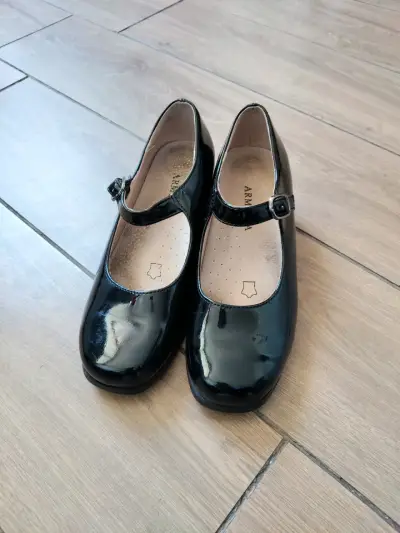 Zapatos de charol negro para niña con hebilla#35 - miniatura 1
