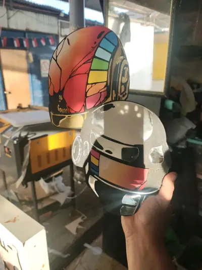 Decoraciones de madera con diseño artístico - miniatura 1
