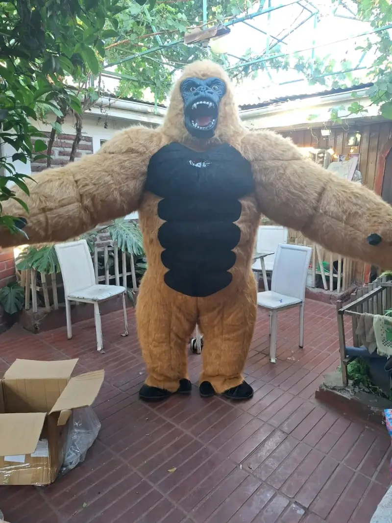 Disfraz de gorila gigante para adultos