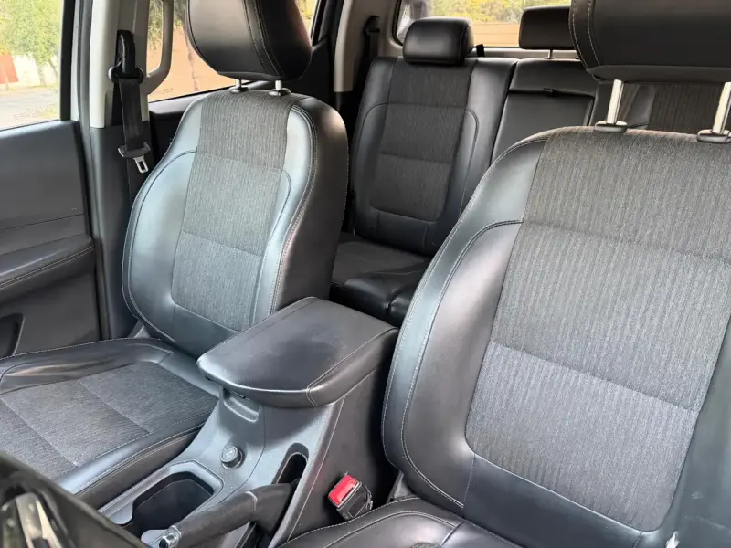 Camioneta Peugeot Landtrek Action4 4x4 - 6
