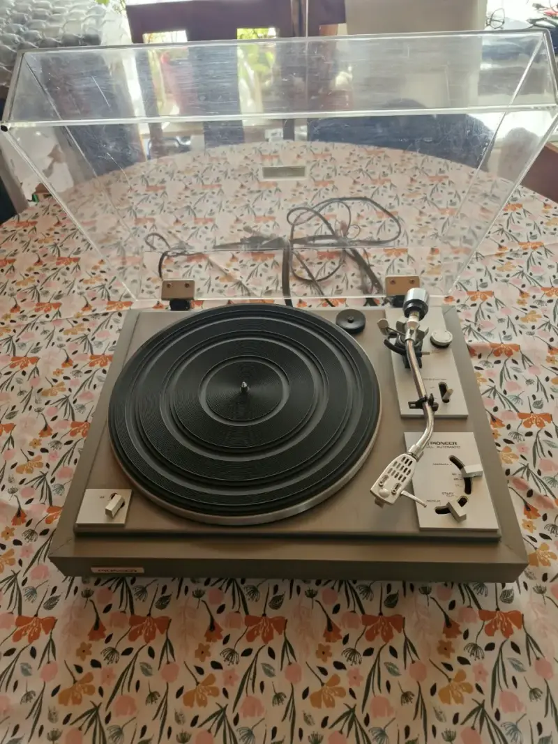 Tocadiscos Pioneer vintage con tapa protectora - 5