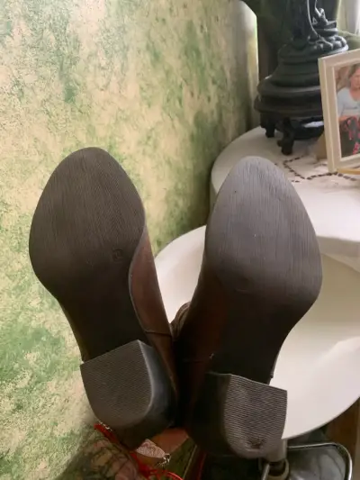 Botines de cuero marrón con tacón alto Bruno Rossi - miniatura 4