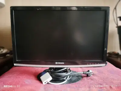 Monitor LCD Olidata OL9898 - miniatura 1