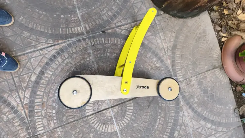Andador de madera para niños Roda amarillo - 1