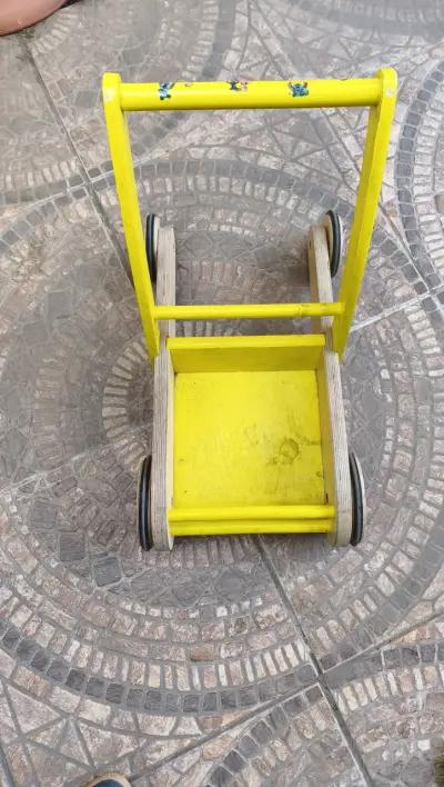 Andador de madera para niños Roda amarillo - miniatura 2