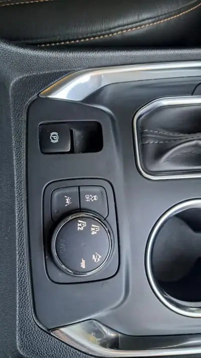 Chevrolet Traverse Premier 2021, excelente estado - miniatura 5