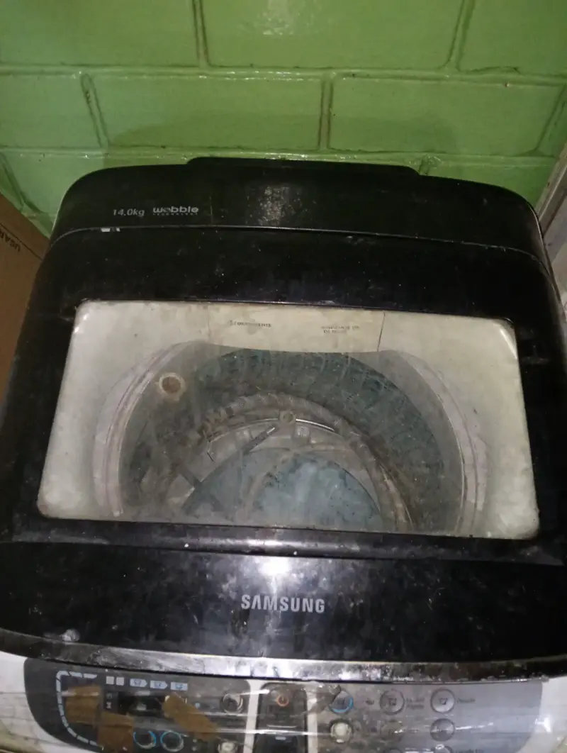 Lavadora Samsung 14 kg usada en buen estado - 4