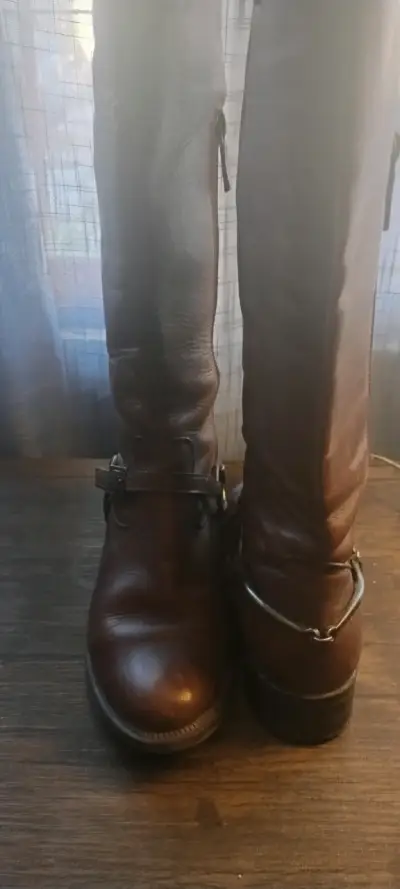 Botas de cuero marrón con hebillas - miniatura 1