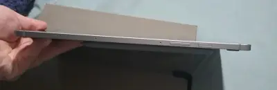 Tablet Samsung Galaxy S9 FE con S Pen - miniatura 4