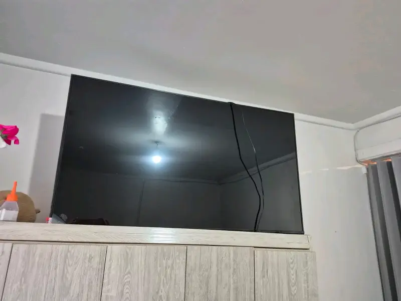 Televisor Smart Samsung de 43 pulgadas - 2