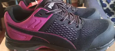 Zapatillas de seguridad Puma negras y rosadas - miniatura 6