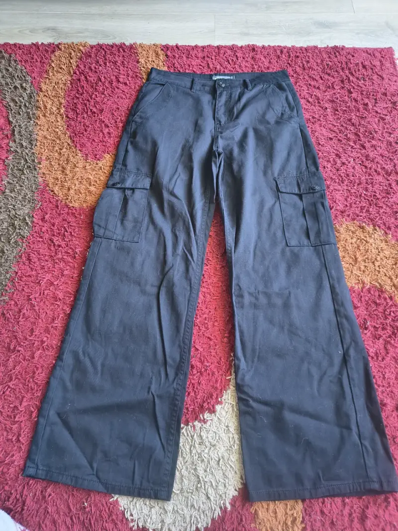 Pantalones cargo negros para mujer - 3