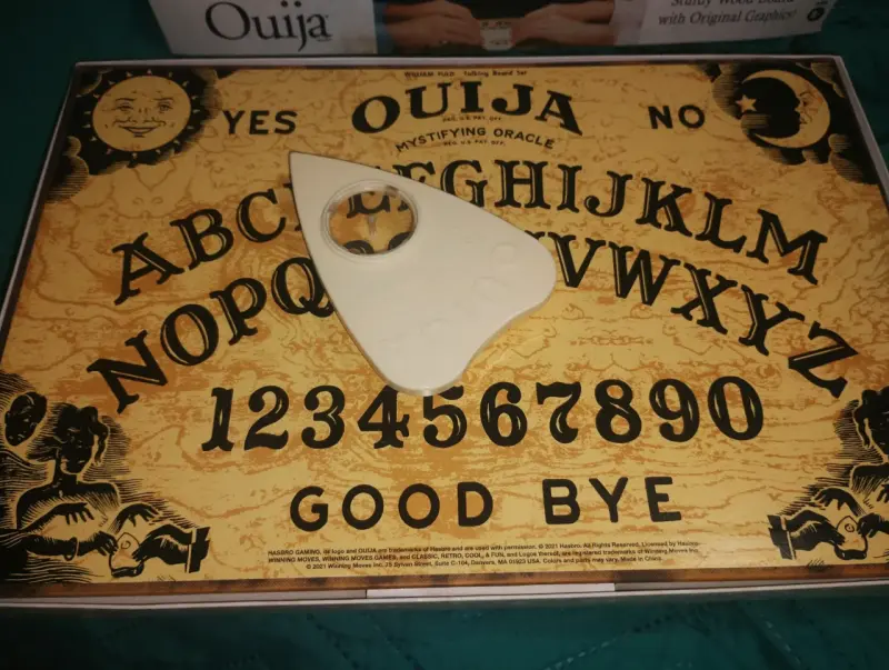 Tablero Ouija Hasbro Gaming - 3