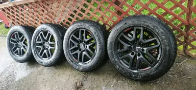 Juego de llantas y neumáticos  Maxxis aro 18 de 8 - miniatura 1