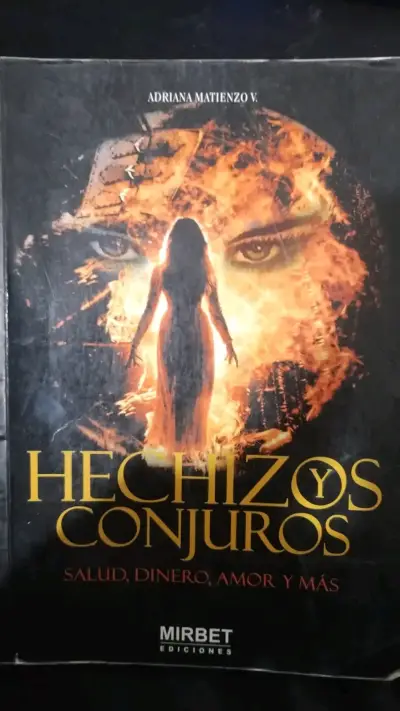 Colección de Libros de Hechizos y Esoterismo - miniatura 1