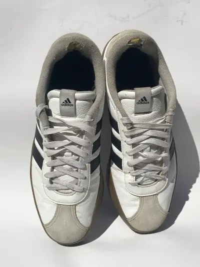 Zapatillas deportivas Adidas blancas con negro - miniatura 4