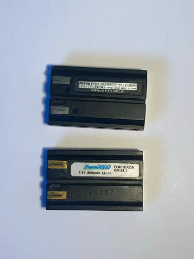 Baterías Nikon EN-EL1 y Power2000 - miniatura 1