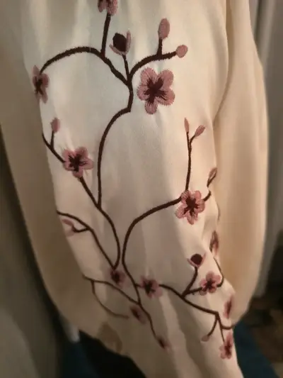 Chaqueta Bomber Beige Bordada Vero Moda - miniatura 5