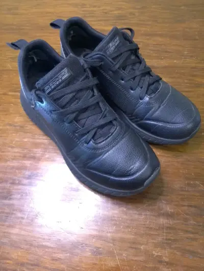 Zapatillas negras Skechers para hombre - miniatura 1