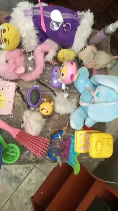 Lote de juguetes variados para niños - miniatura 2