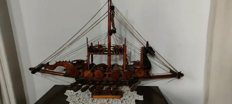 Barco Vikingo de Madera Decorativo Artesanal - 2